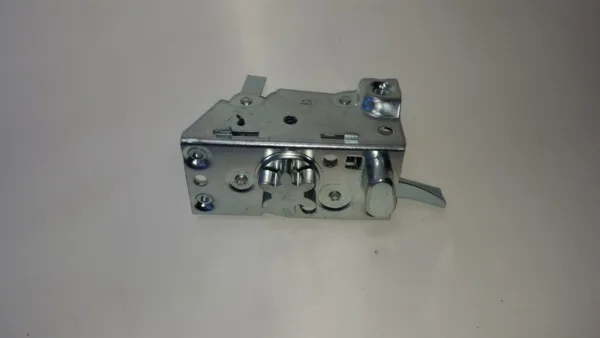 DOOR LATCH ASSY FORD 56-58 CUSTOMLINE, VICTORIA 56 ,Door lock in door  L/H