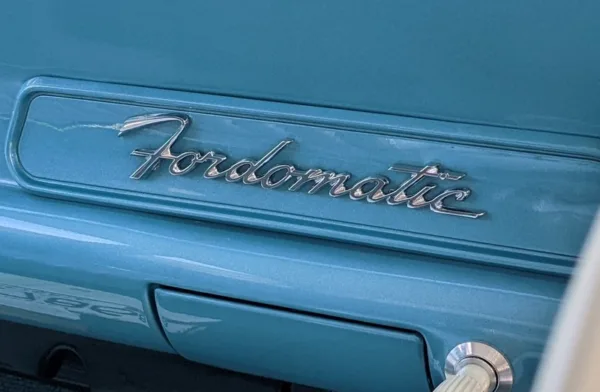 EMBLEM TRUNK LID FALCON XM, FORDOMATIC SCRIPT
