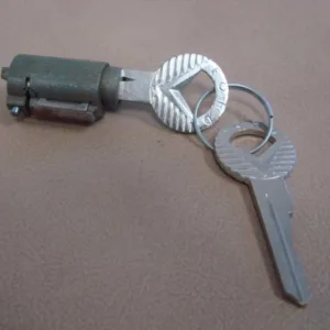 LOCK CYL/ASSY TRUNK THUNDERBIRD 58-59 & 61-63