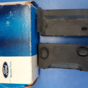 RADIATOR FRAME MOUNT PADS TORINO 73, LOWER