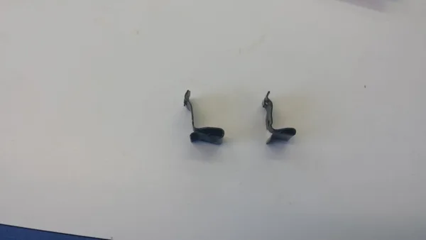 CLIP GALAXIE 63-64, BACK GLASS, 63-64 F/B, 64 4DR 500 & 500XL H/T, LONG