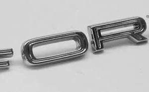 EMBLEM HOOD LETTERS "FORD" GALAXIE 65, FAIRLANE 65-67, AU FALCON XR